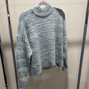 Cozy Knit Women's Sweater - Gray